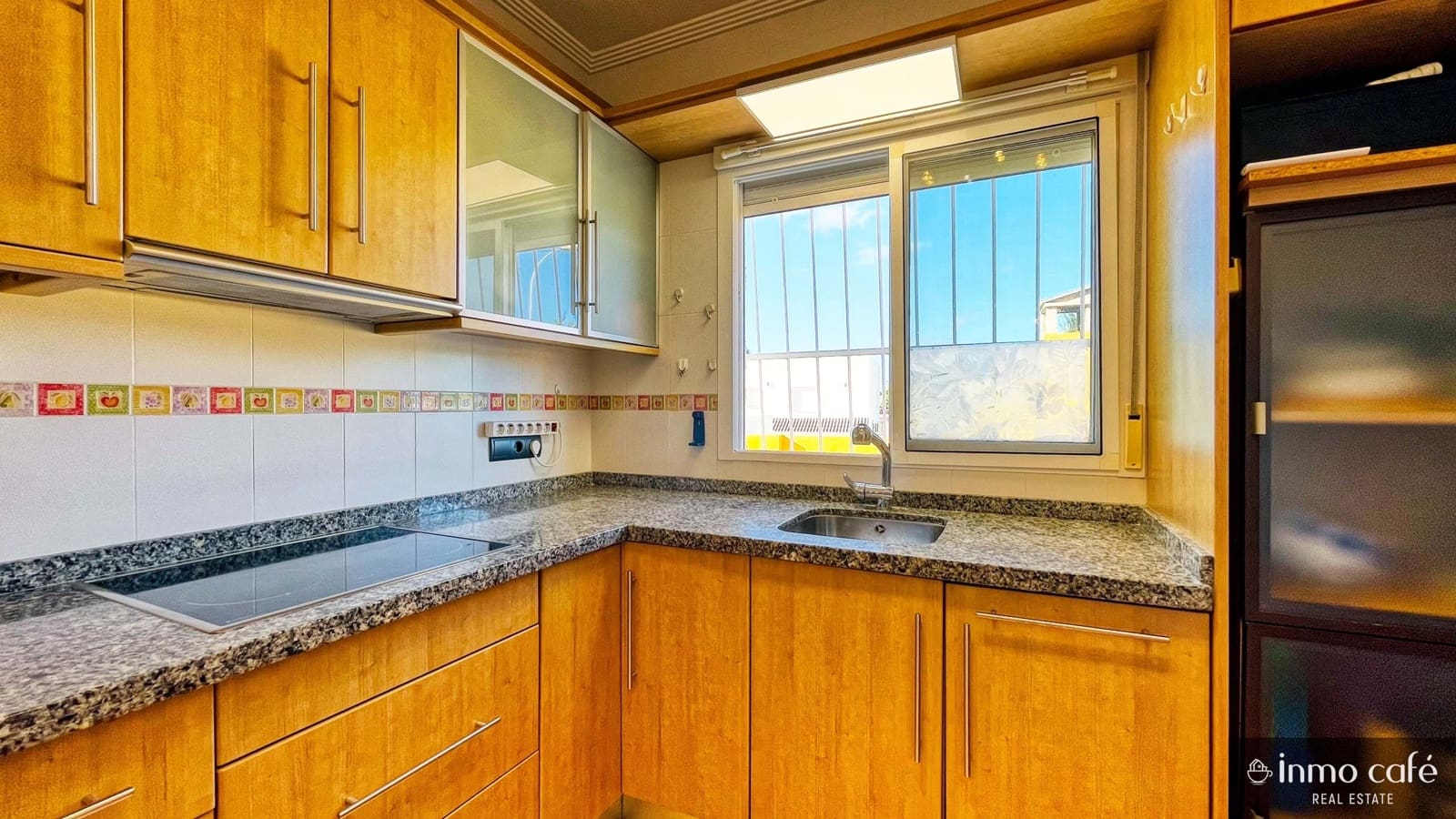 4 bedroom Villa for sale in Rojales with pool garage - € 389,000 (Ref: 9019631)