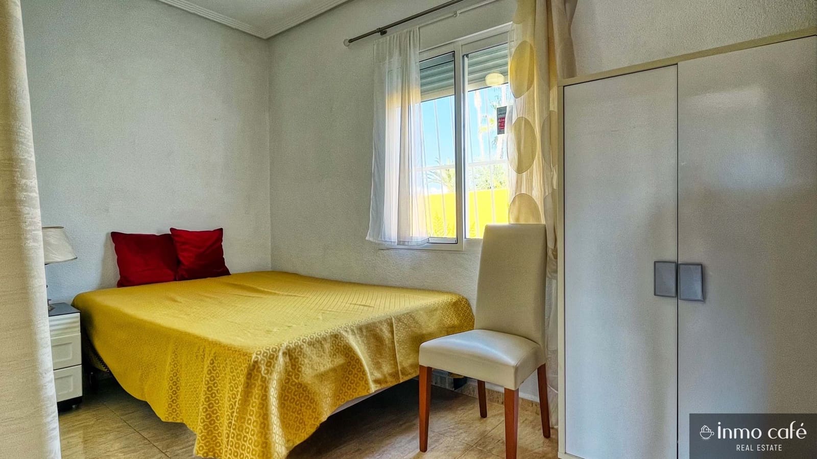 4 bedroom Villa for sale in Rojales with pool garage - € 389,000 (Ref: 9019631)