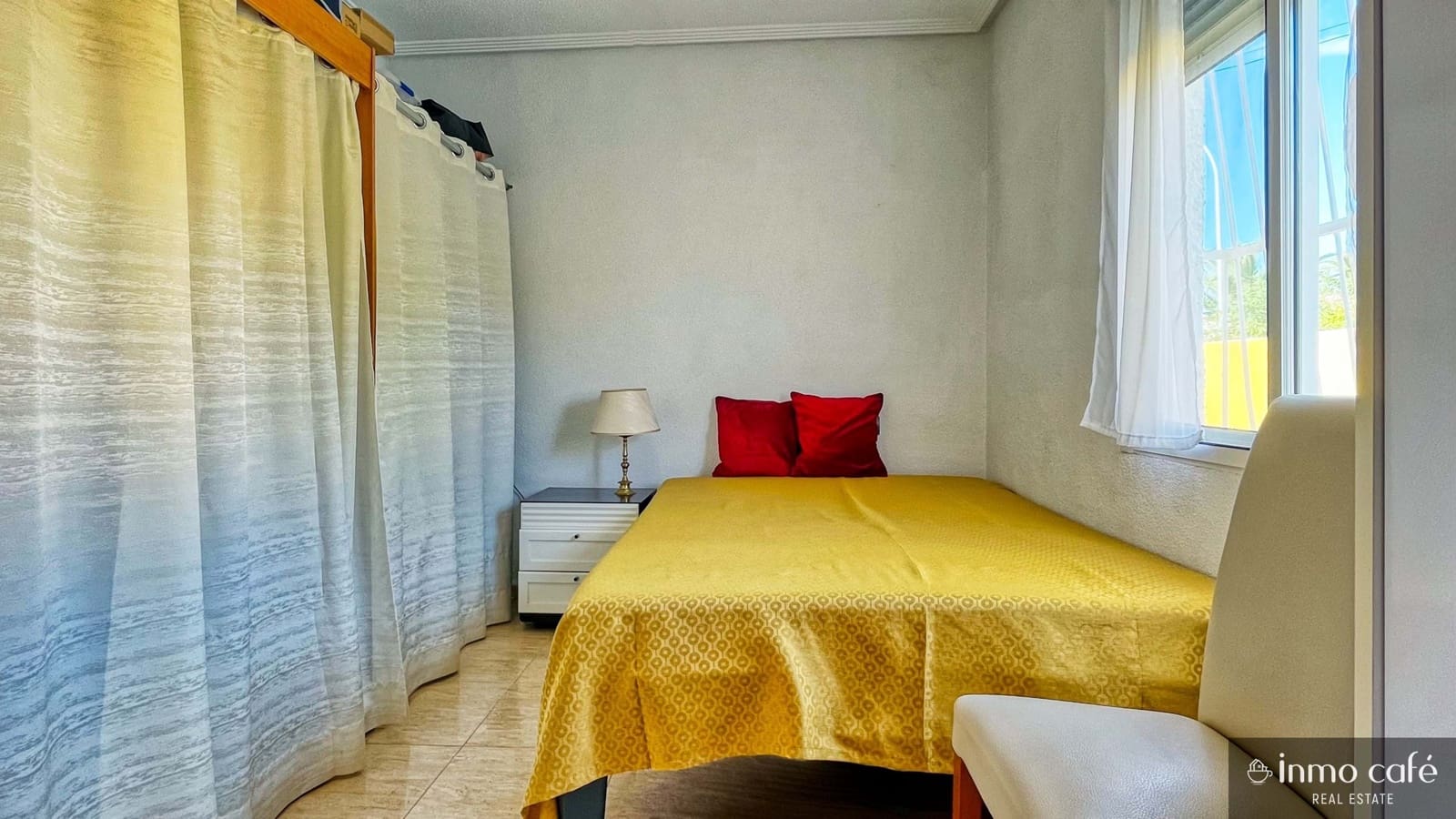 4 bedroom Villa for sale in Rojales with pool garage - € 389,000 (Ref: 9019631)