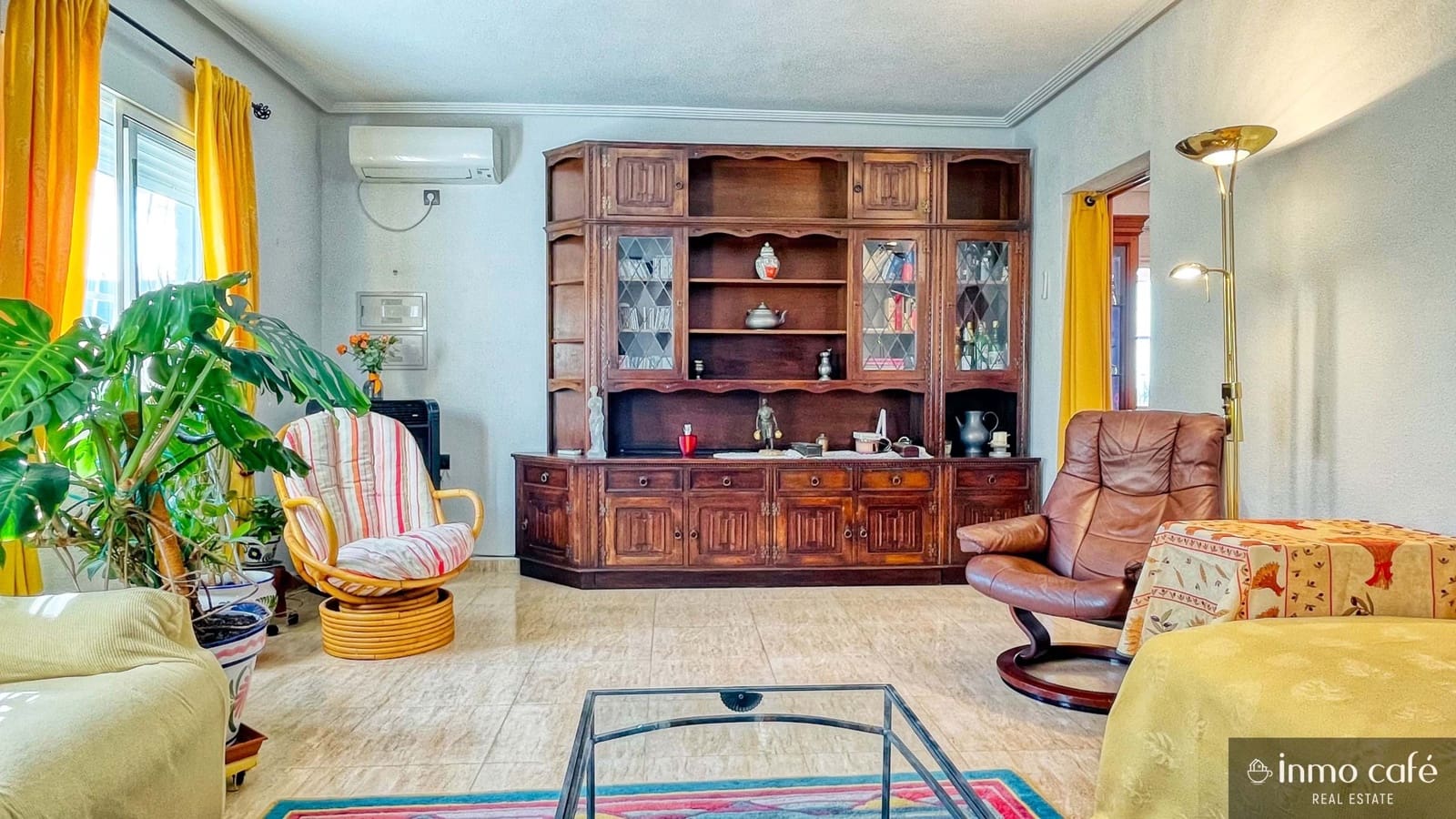 4 bedroom Villa for sale in Rojales with pool garage - € 389,000 (Ref: 9019631)