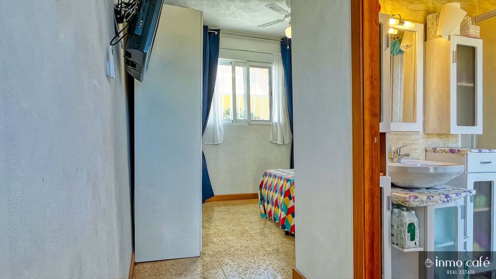 4 bedroom Villa for sale in Rojales with pool garage - € 389,000 (Ref: 9019631)