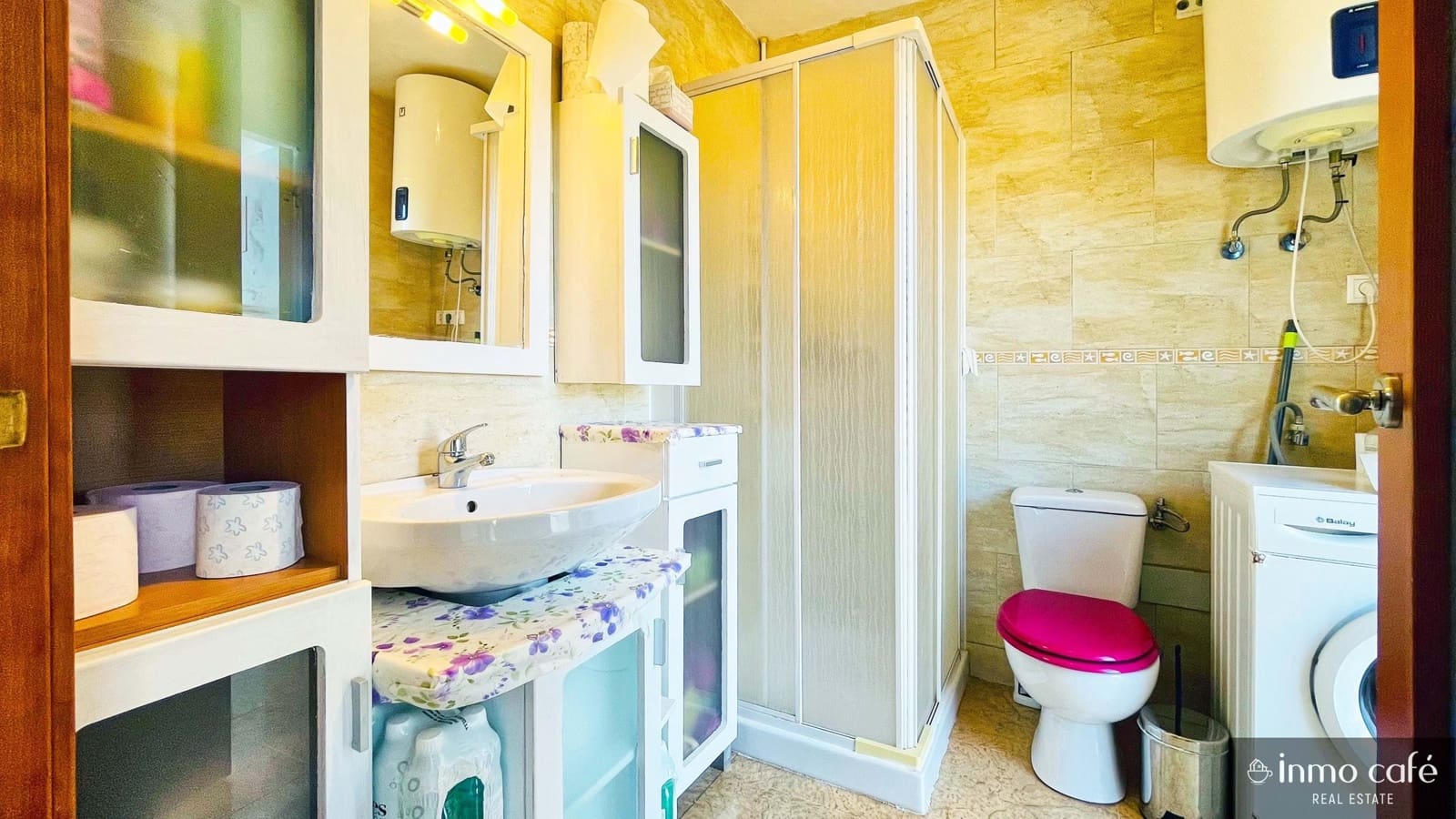 4 bedroom Villa for sale in Rojales with pool garage - € 389,000 (Ref: 9019631)