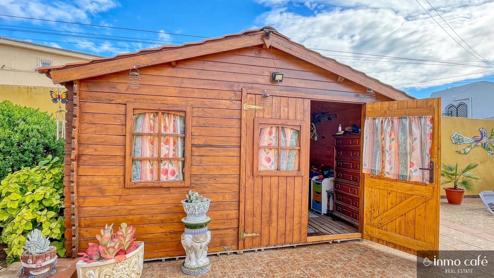 4 bedroom Villa for sale in Rojales with pool garage - € 389,000 (Ref: 9019631)