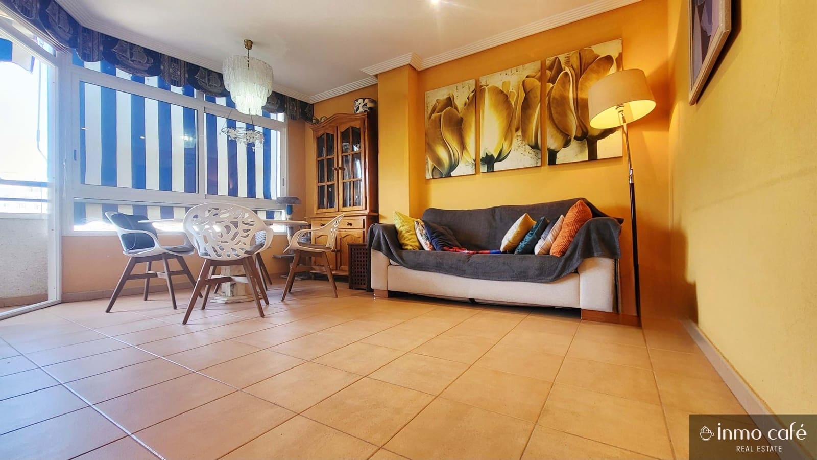 2 soveværelse Lejlighed til salg i Alicante by med swimmingpool garage - € 315.000 (Ref: 9025342)