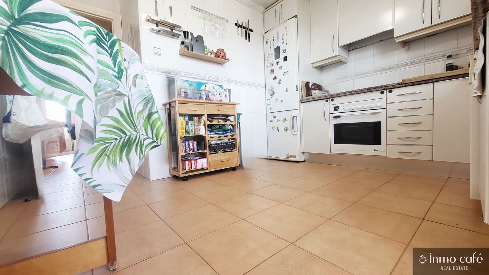 2 soveværelse Lejlighed til salg i Alicante by med swimmingpool garage - € 315.000 (Ref: 9025342)