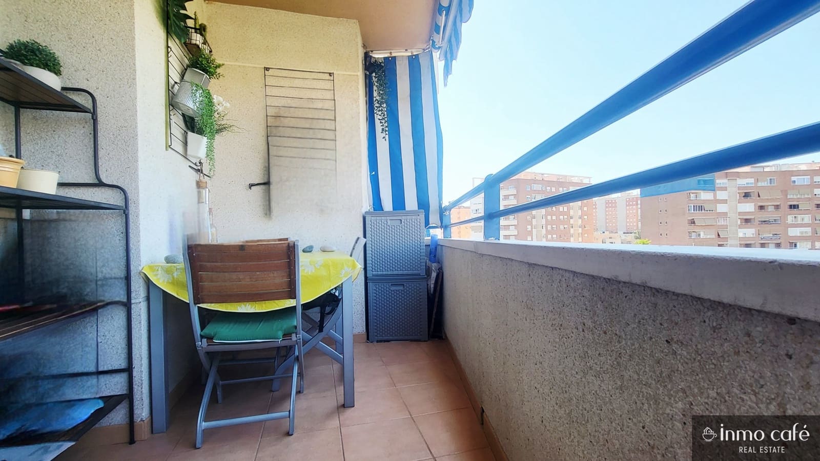 2 soveværelse Lejlighed til salg i Alicante by med swimmingpool garage - € 315.000 (Ref: 9025342)