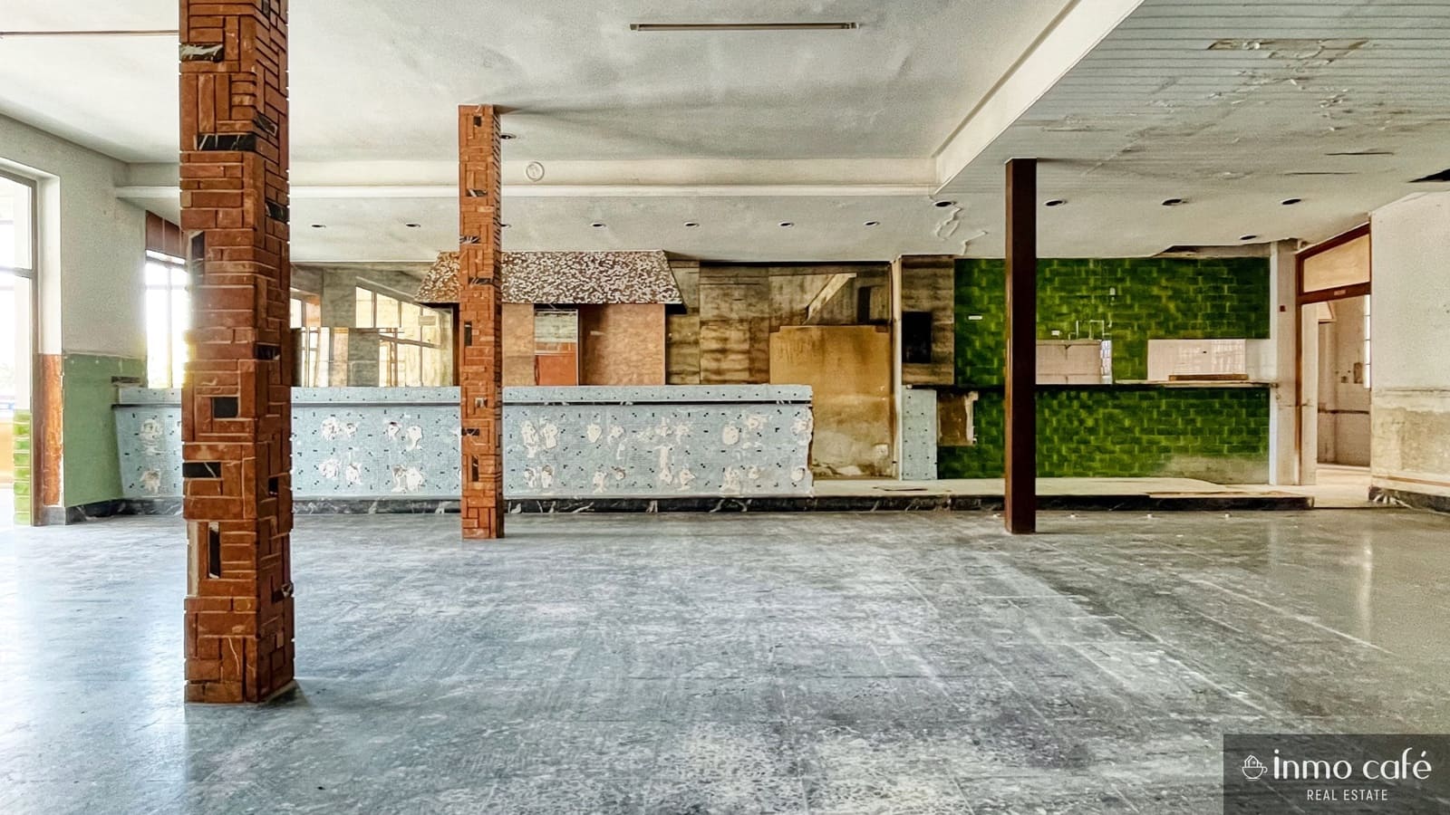 Erhverv til salg i L'Alcudia de Crespins med swimmingpool garage - € 125.000 (Ref: 9074641)