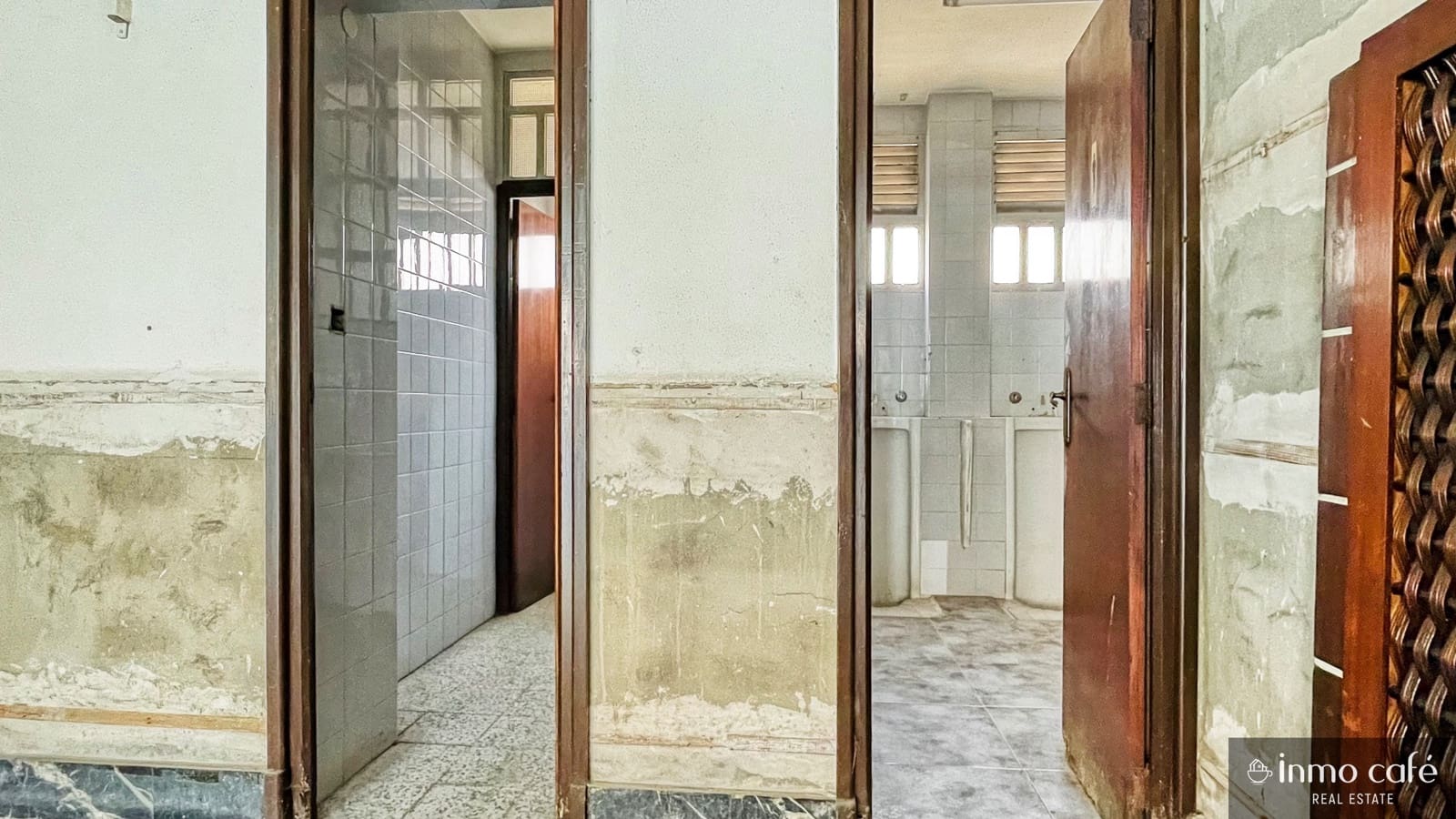 Erhverv til salg i L'Alcudia de Crespins med swimmingpool garage - € 125.000 (Ref: 9074641)