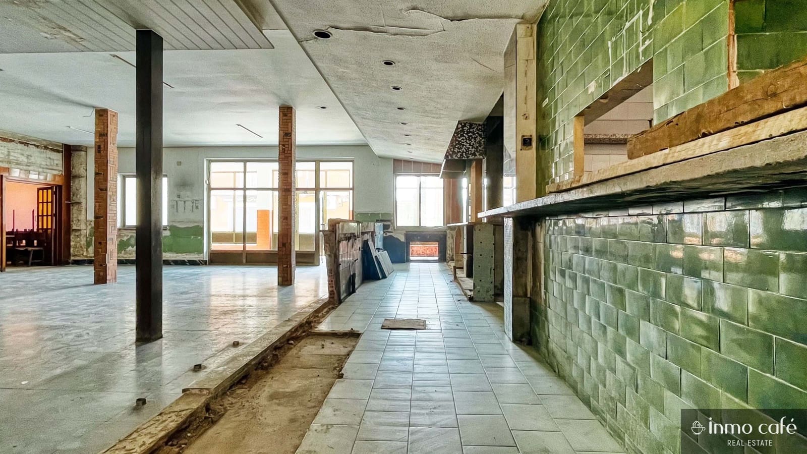 Erhverv til salg i L'Alcudia de Crespins med swimmingpool garage - € 125.000 (Ref: 9074641)