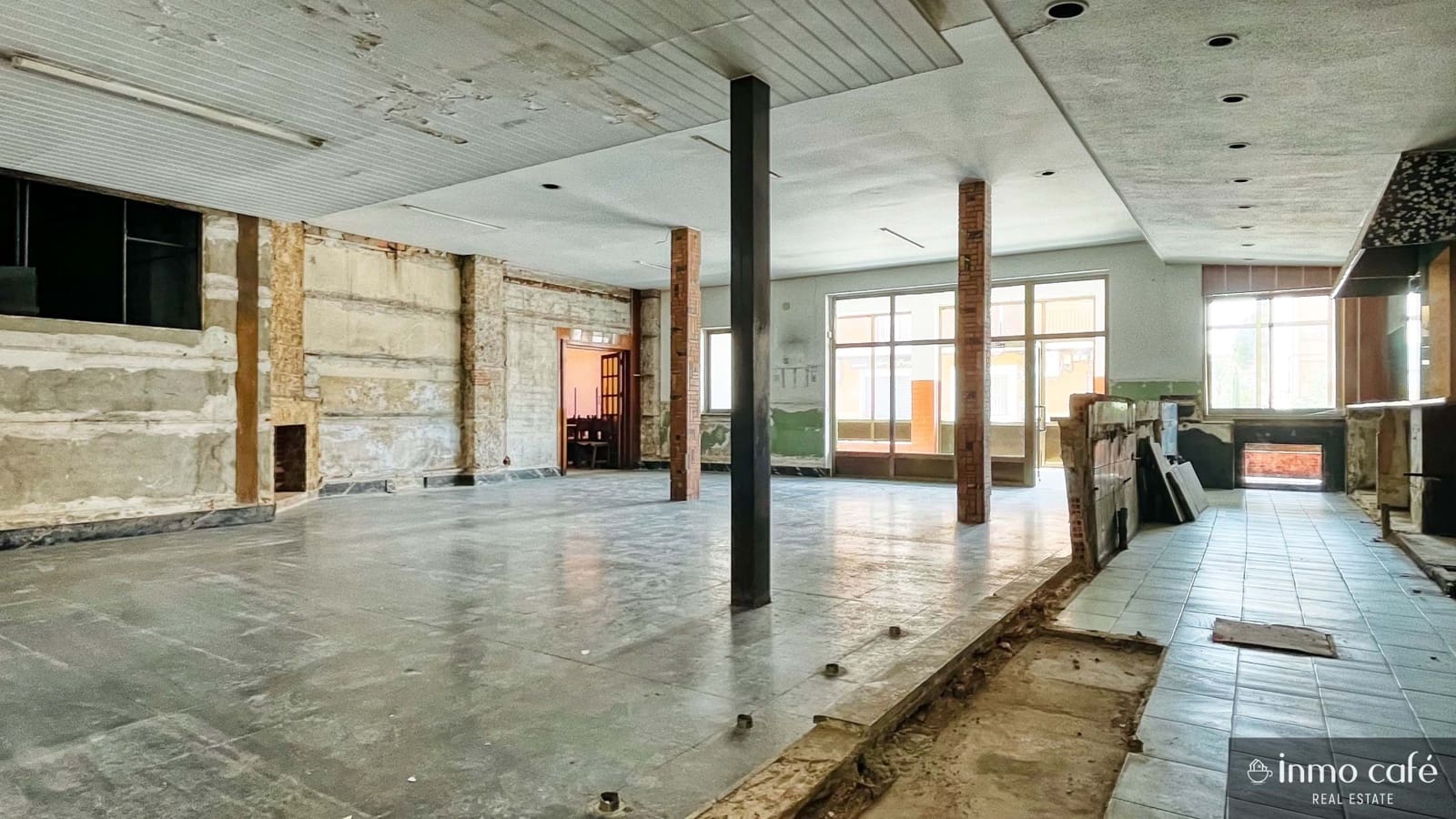 Erhverv til salg i L'Alcudia de Crespins med swimmingpool garage - € 125.000 (Ref: 9074641)