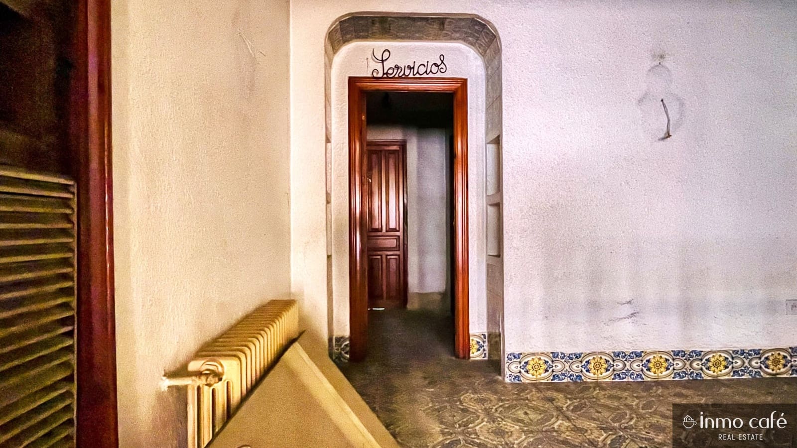 Erhverv til salg i L'Alcudia de Crespins med swimmingpool garage - € 125.000 (Ref: 9074641)