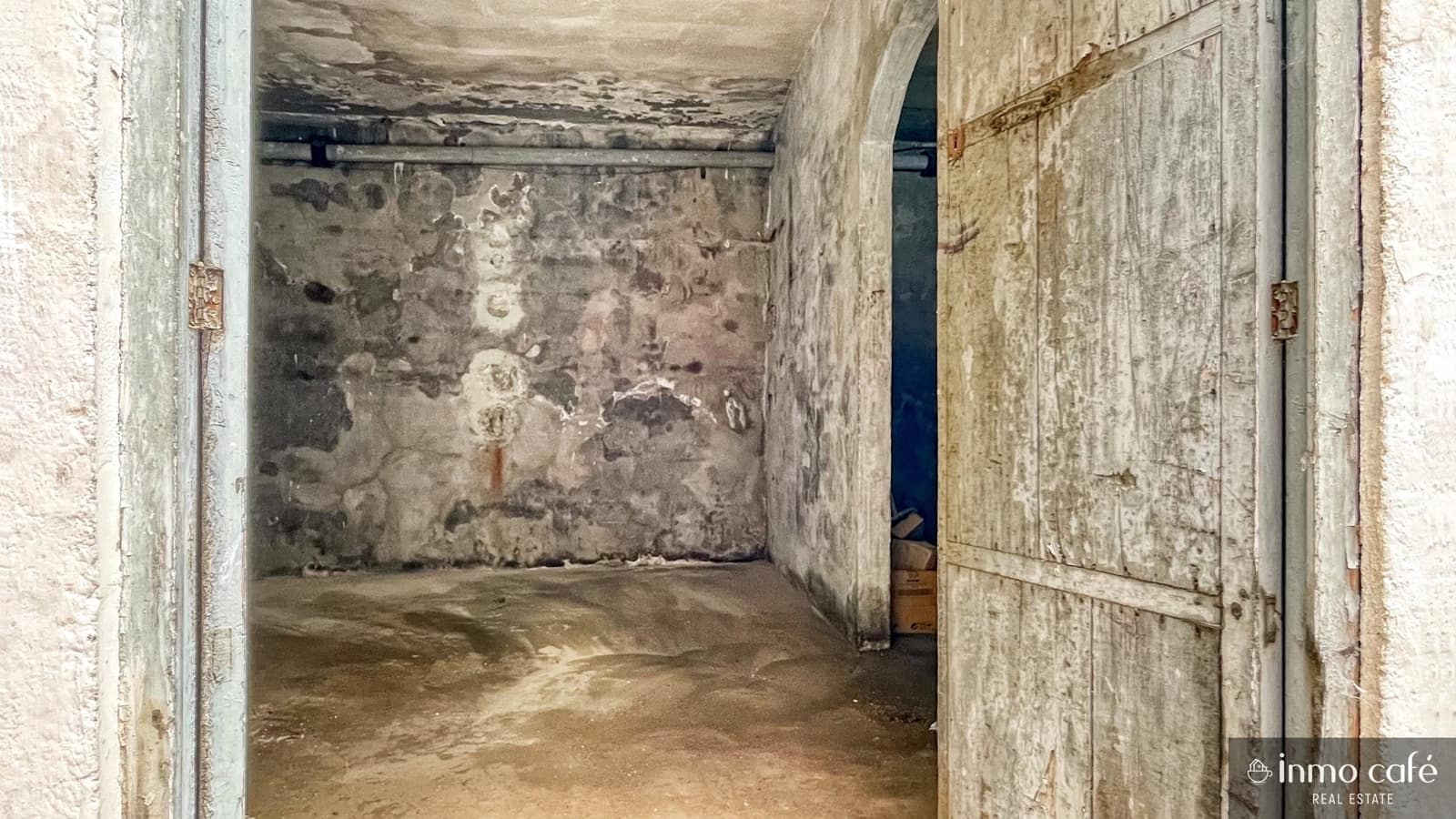 Erhverv til salg i L'Alcudia de Crespins med swimmingpool garage - € 125.000 (Ref: 9074641)