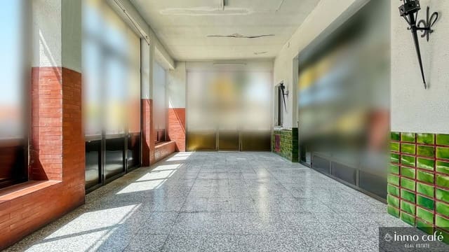 Commercial for sale in L'Alcúdia de Crespins with pool garage - € 125,000 (Ref: 9074641)