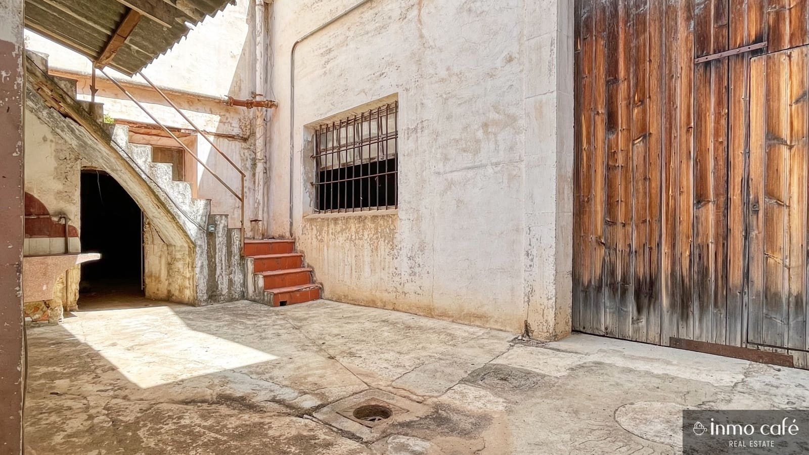 Erhverv til salg i L'Alcudia de Crespins med swimmingpool garage - € 125.000 (Ref: 9074641)