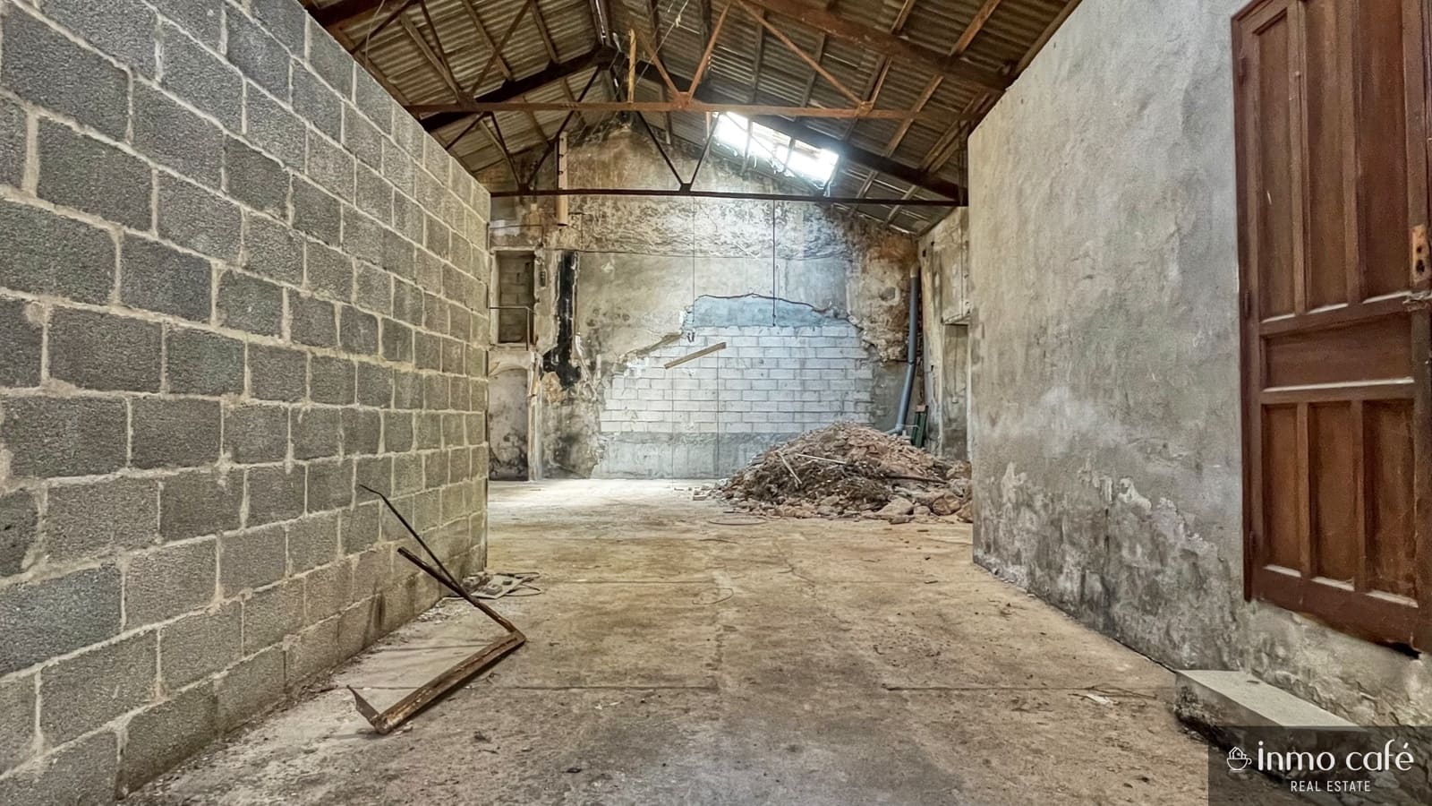 Erhverv til salg i L'Alcudia de Crespins med swimmingpool garage - € 125.000 (Ref: 9074641)