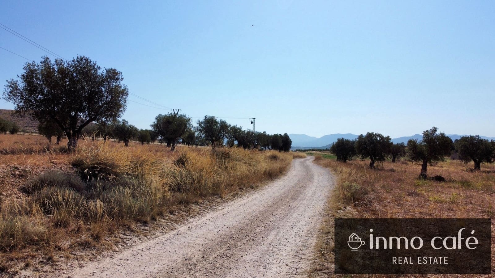 Teren niezagospodarowany na sprzedaż w Villena - 30 000 € (Ref: 9096293)