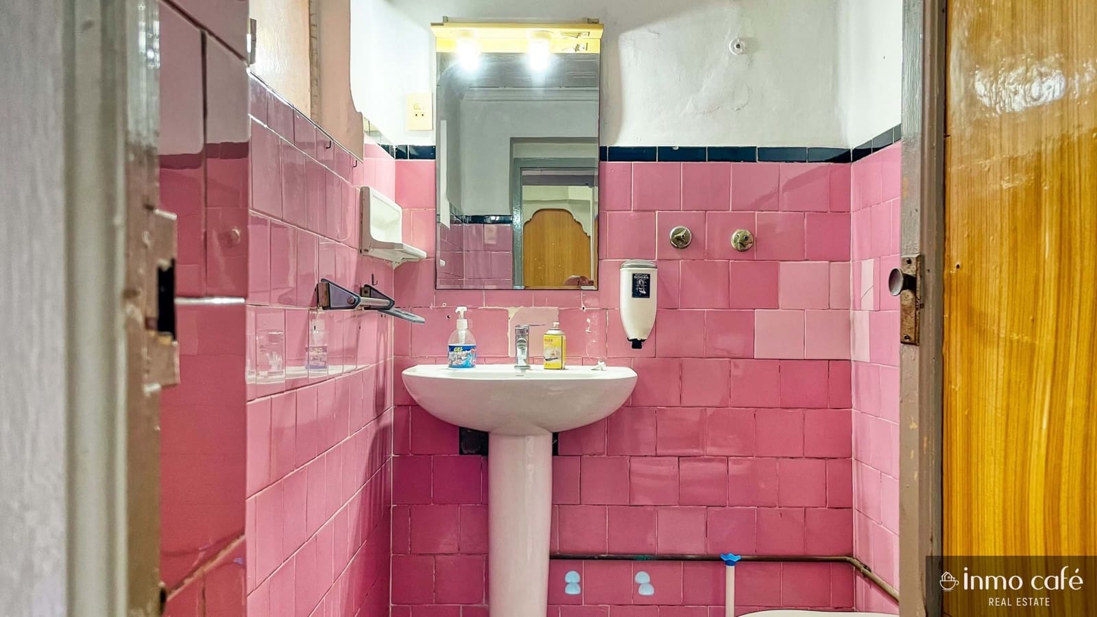 Commercial for sale in L'Alcudia de Crespins - € 54,700 (Ref: 9151545)