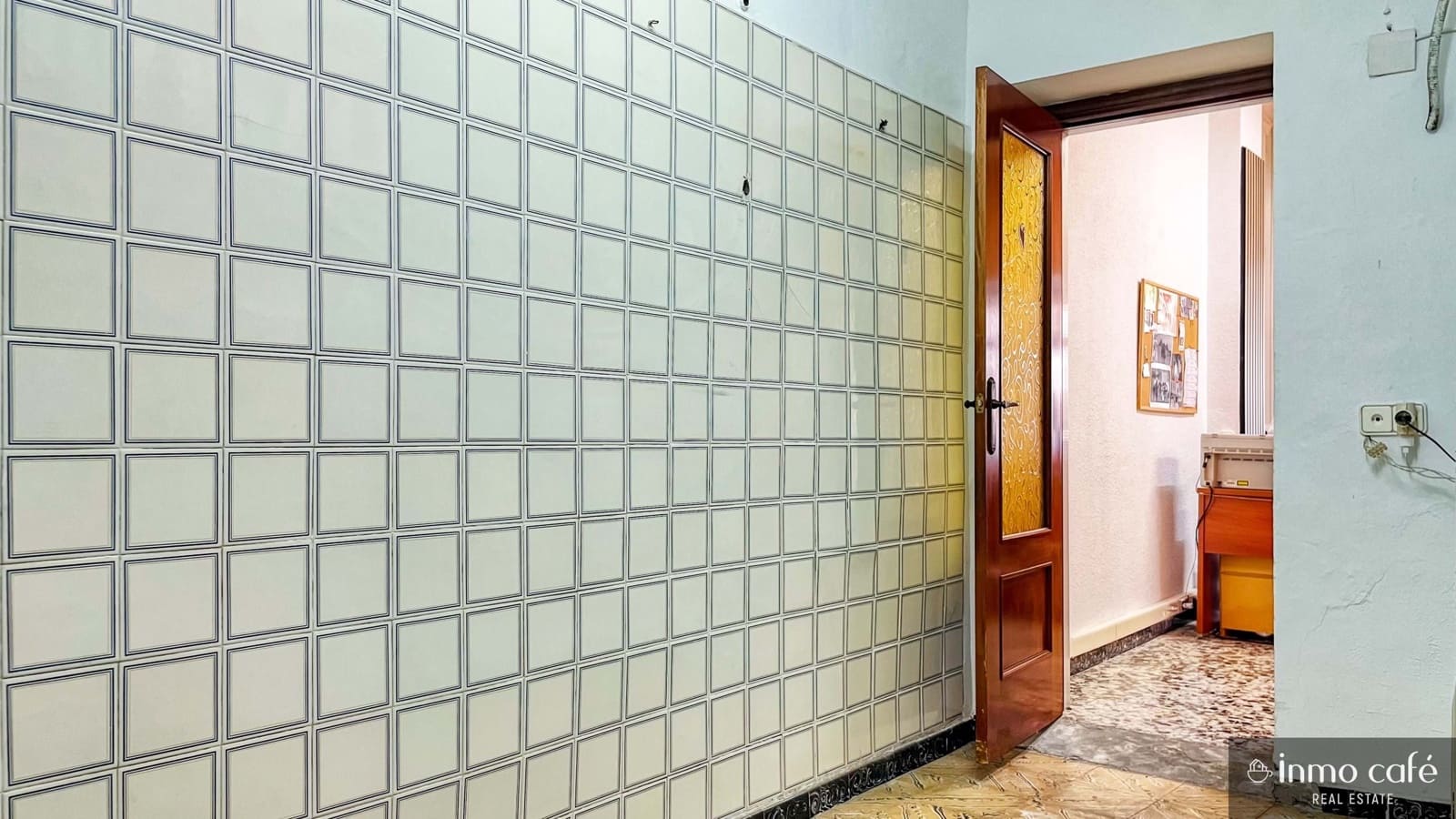 Commercial for sale in L'Alcudia de Crespins - € 54,700 (Ref: 9151545)