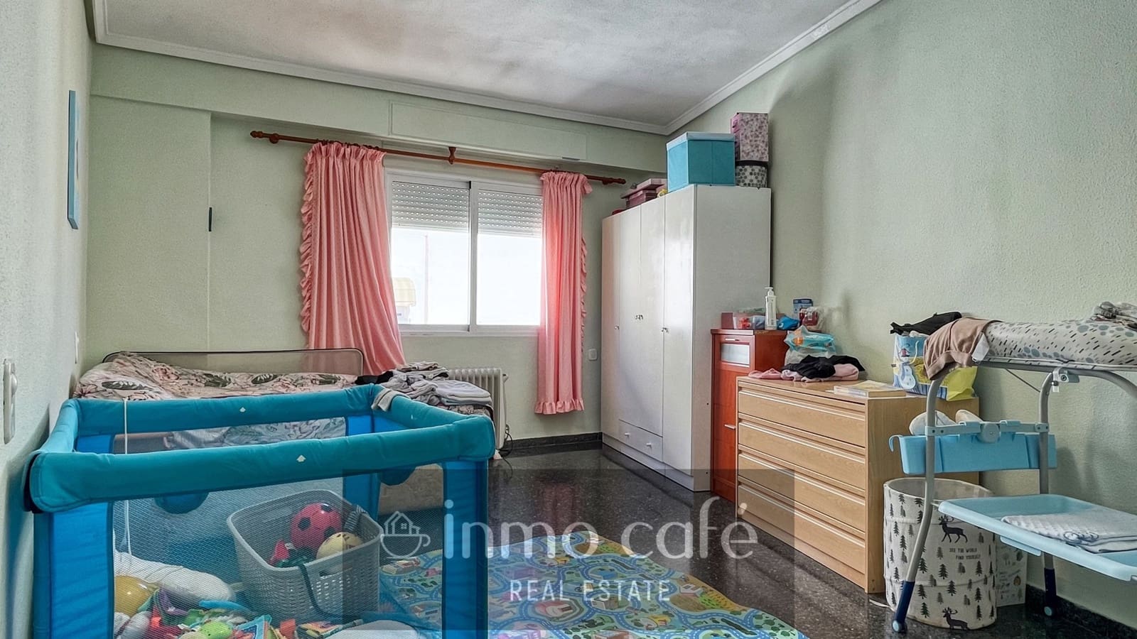 4 bedroom Apartment for sale in Canals - € 94,700 (Ref: 9163242)