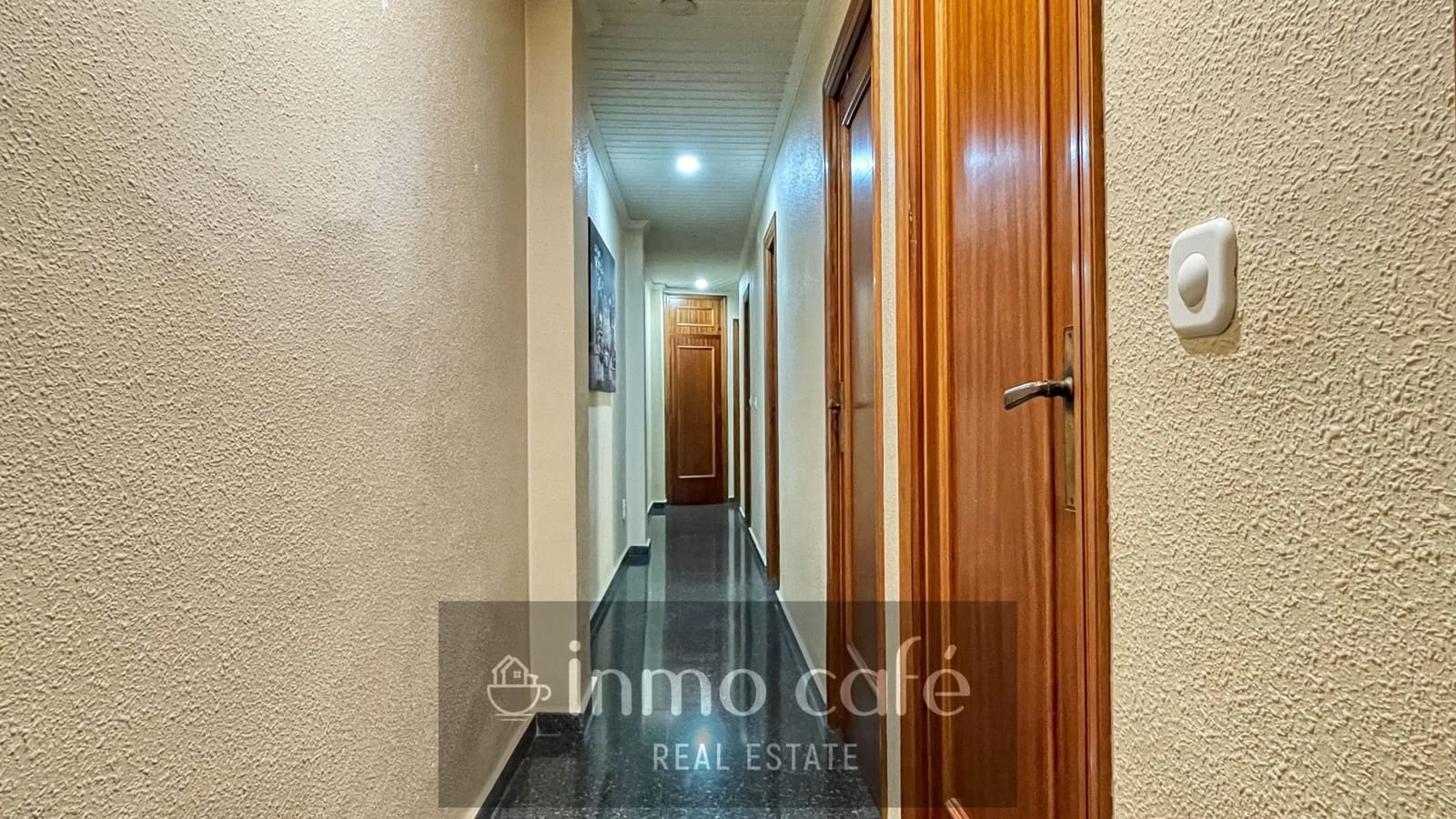 4 bedroom Apartment for sale in Canals - € 94,700 (Ref: 9163242)