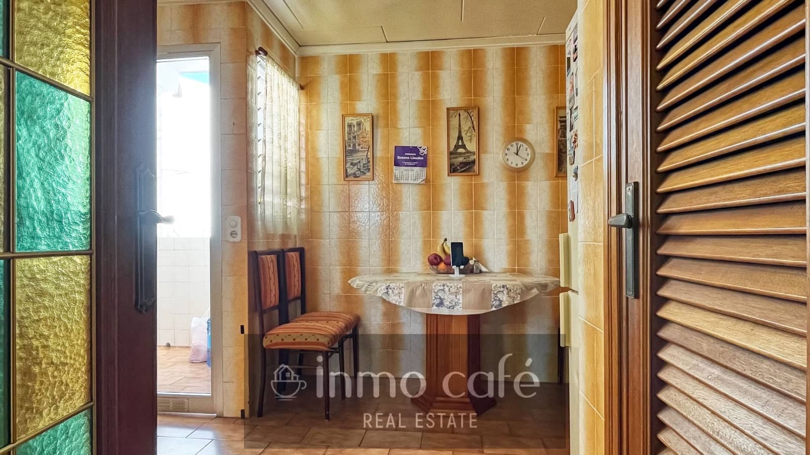 4 bedroom Apartment for sale in Canals - € 94,700 (Ref: 9163242)