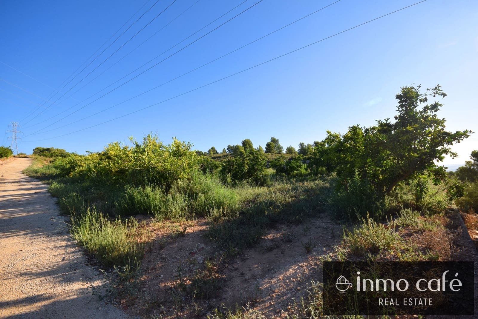 Rakentamaton maa myytävänä paikassa L'Alcudia de Crespins - 120 000 € (Ref: 9201832)