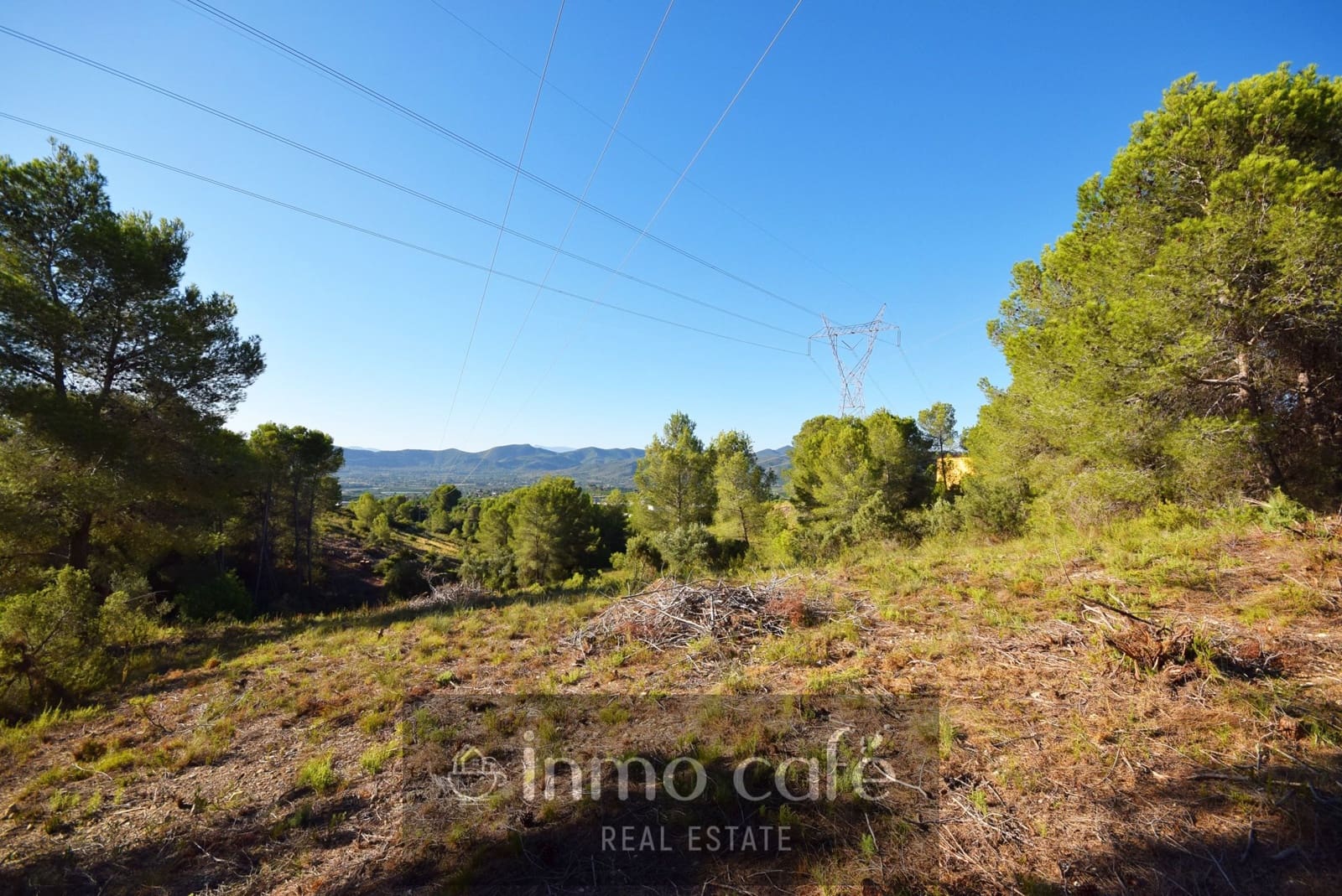 Rakentamaton maa myytävänä paikassa L'Alcudia de Crespins - 120 000 € (Ref: 9201832)