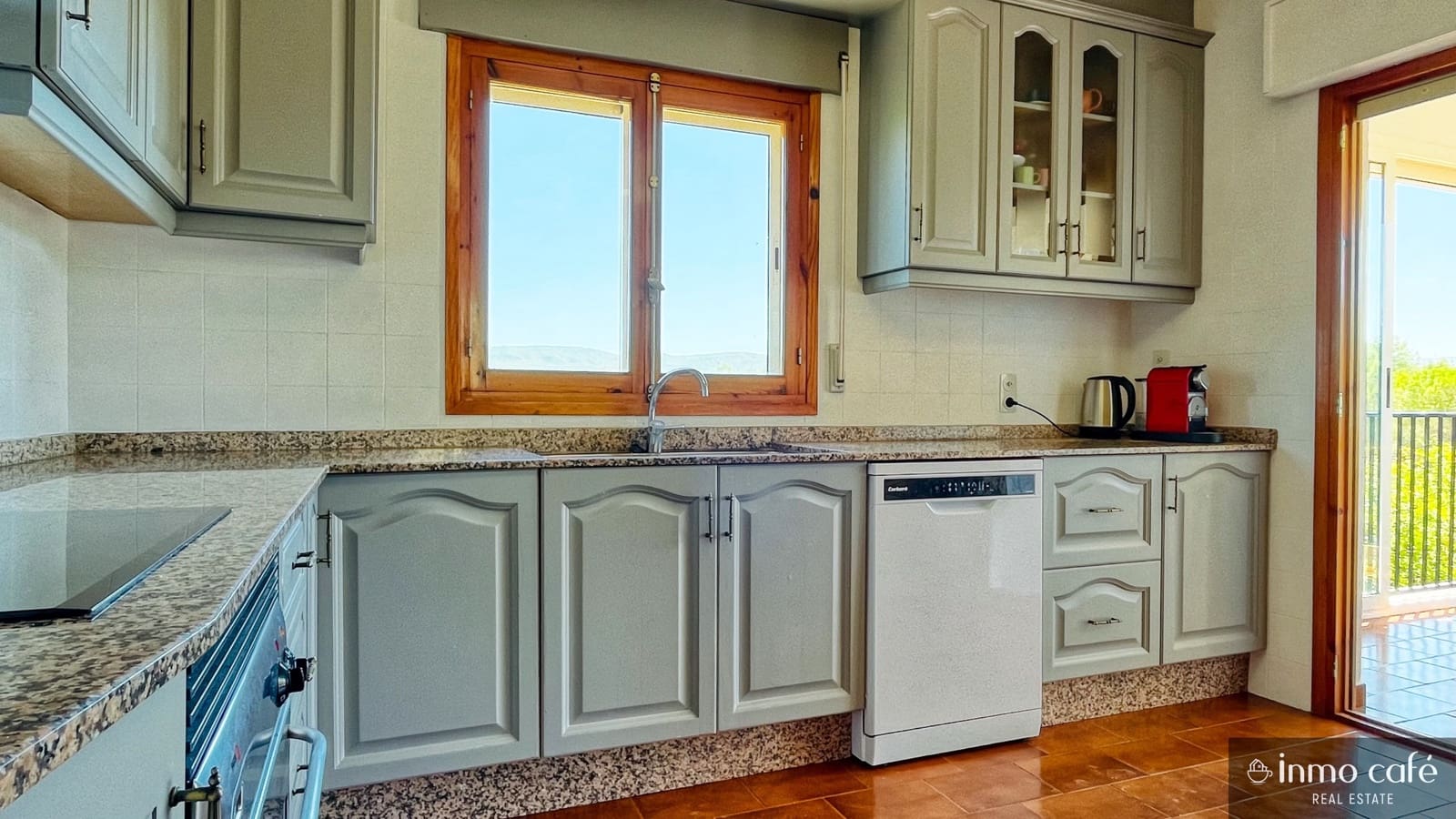 4 Zimmer Villa zu verkaufen in Ayora mit Garage - 239.000 € (Ref: 9219606)