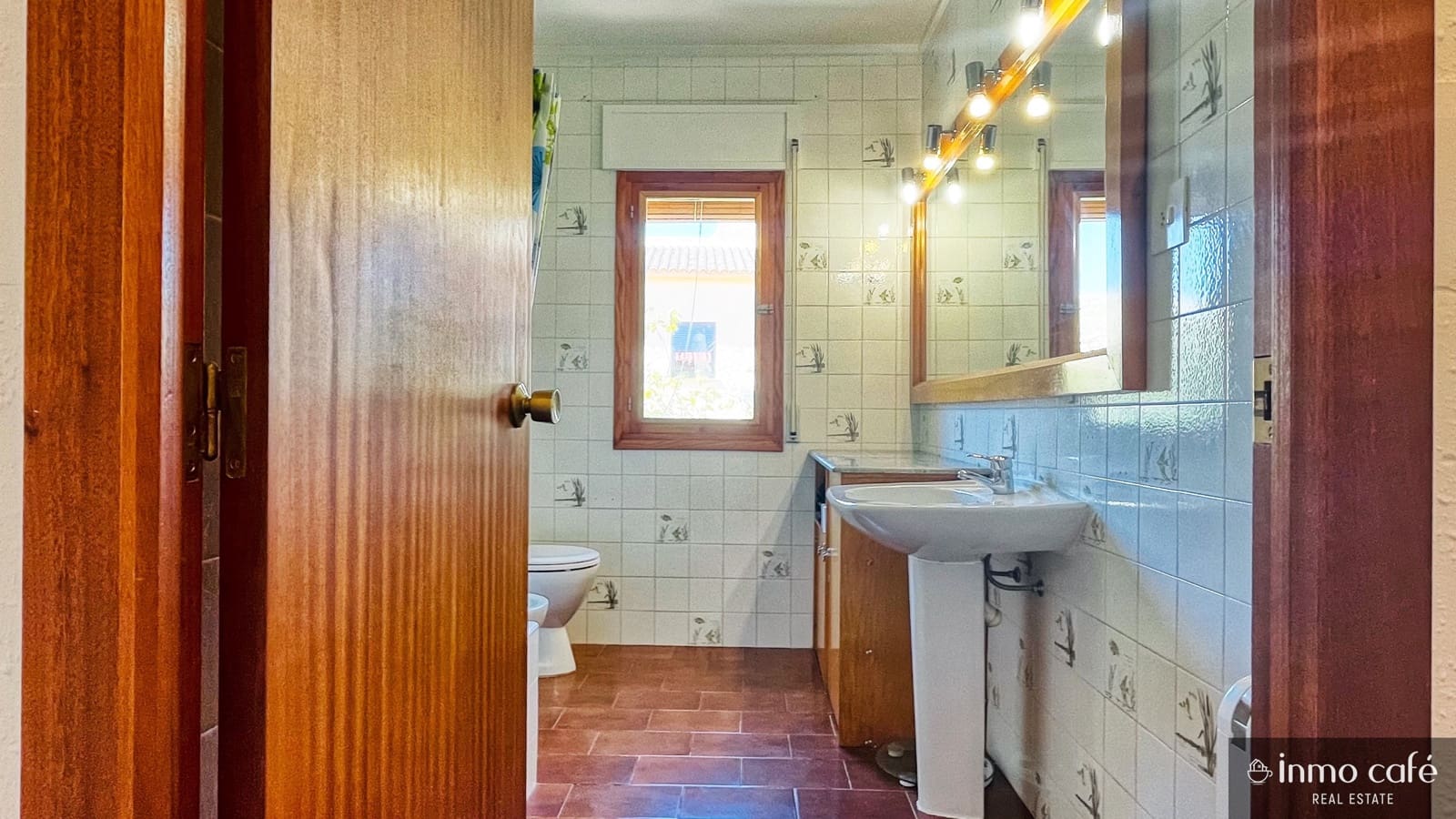 4 Zimmer Villa zu verkaufen in Ayora mit Garage - 239.000 € (Ref: 9219606)