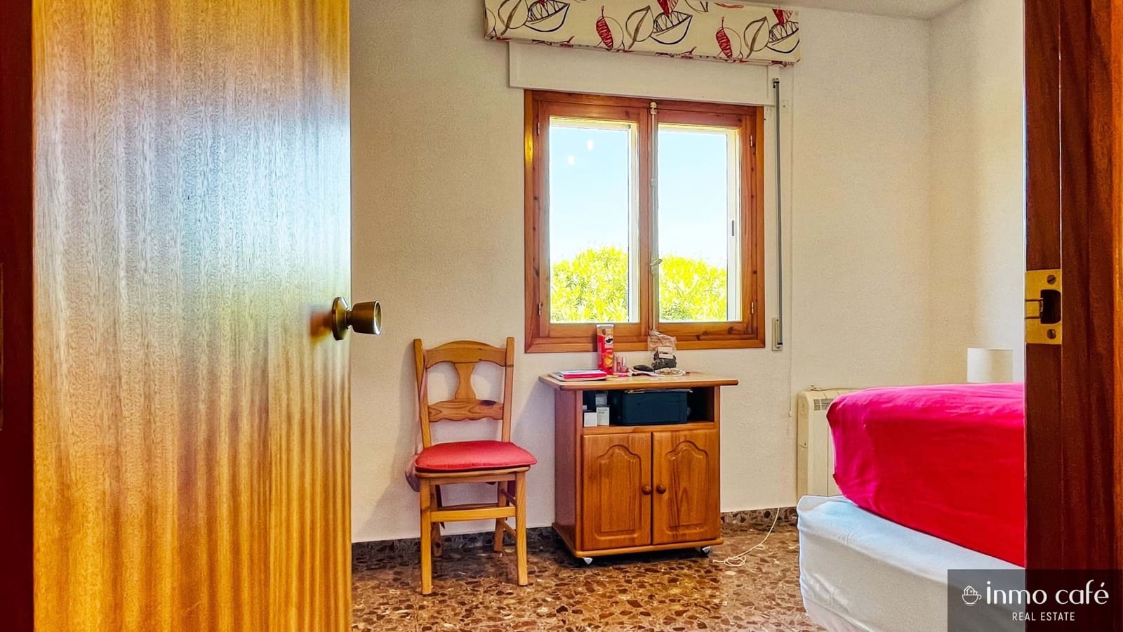 4 Zimmer Villa zu verkaufen in Ayora mit Garage - 239.000 € (Ref: 9219606)