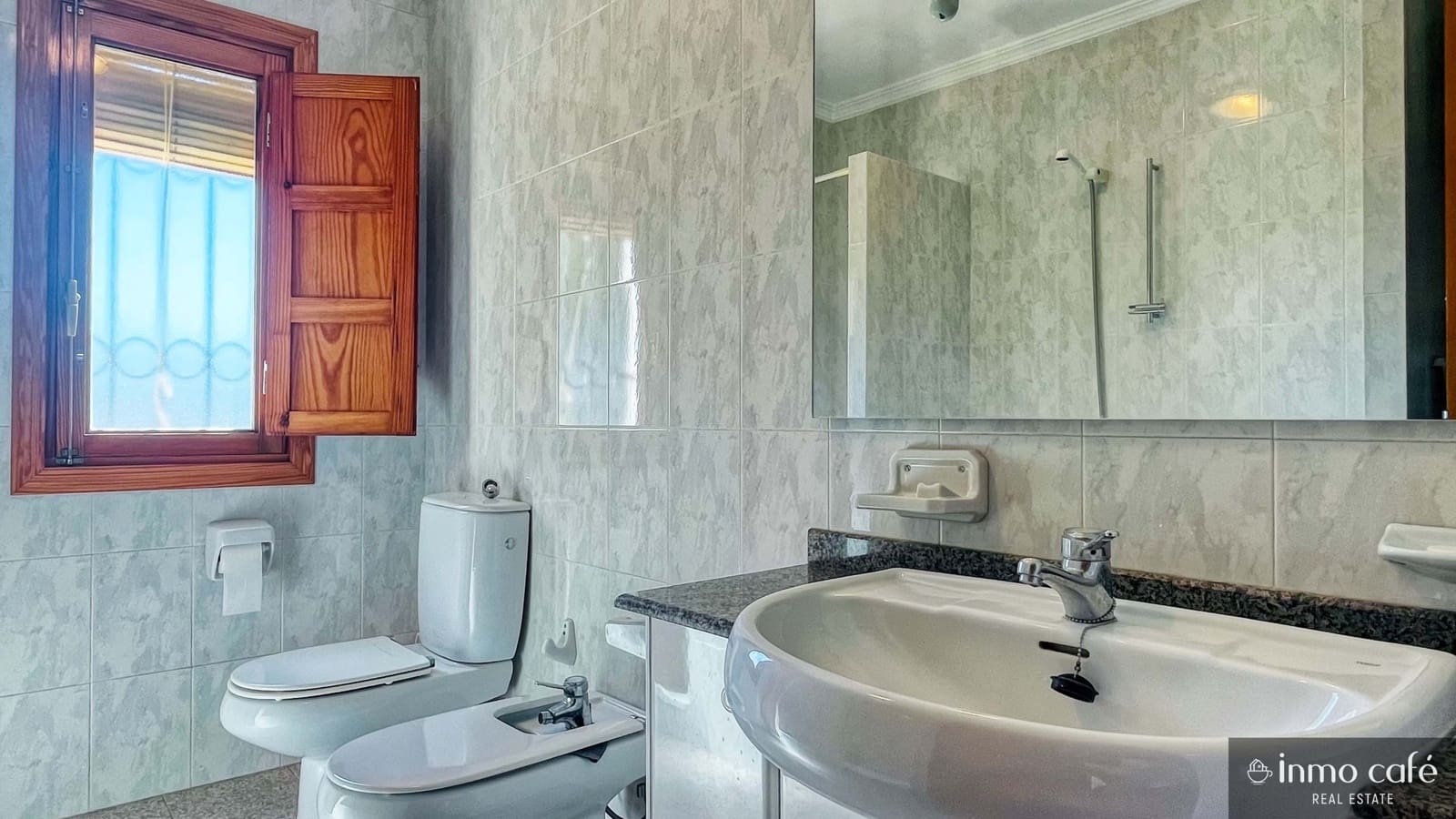 4 Zimmer Villa zu verkaufen in Ayora mit Garage - 239.000 € (Ref: 9219606)