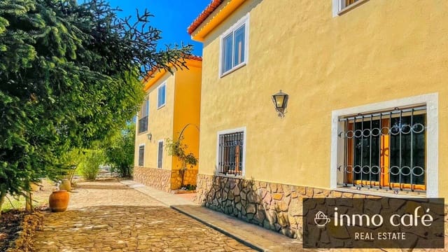 4 Zimmer Villa zu verkaufen in Ayora mit Garage - 219.000 € (Ref: 9219606)