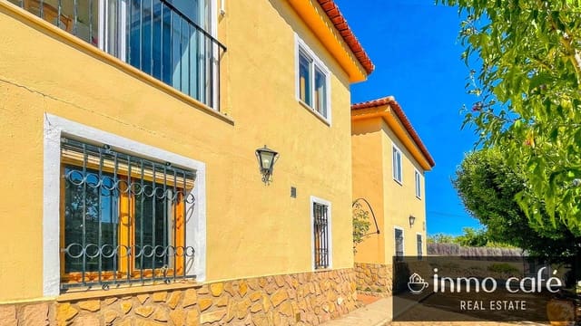 4 Zimmer Villa zu verkaufen in Ayora mit Garage - 219.000 € (Ref: 9219606)