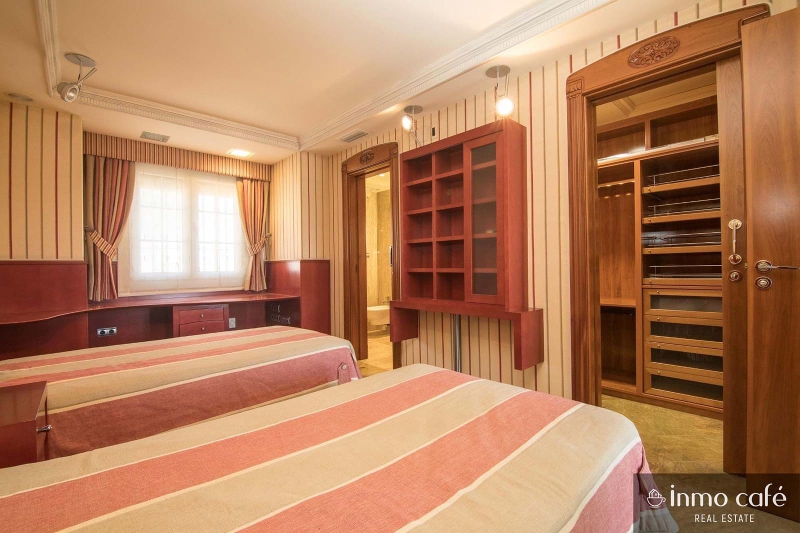 7 soveværelse Villa til salg i Elche / Elx med swimmingpool garage - € 1.650.000 (Ref: 9220296)