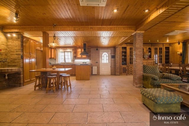 7 soverom Villa til salgs i Elche / Elx med svømmebasseng garasje - € 1 650 000 (Ref: 9220296)