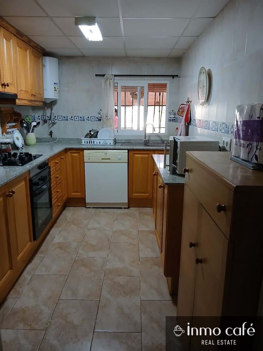 4 soverom Villa til salgs i Alicante by - € 280 000 (Ref: 9244289)