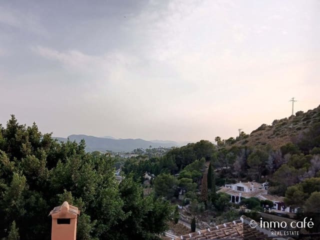 4 sovrum Villa till salu i Alicante stad - 280 000 € (Ref: 9244289)