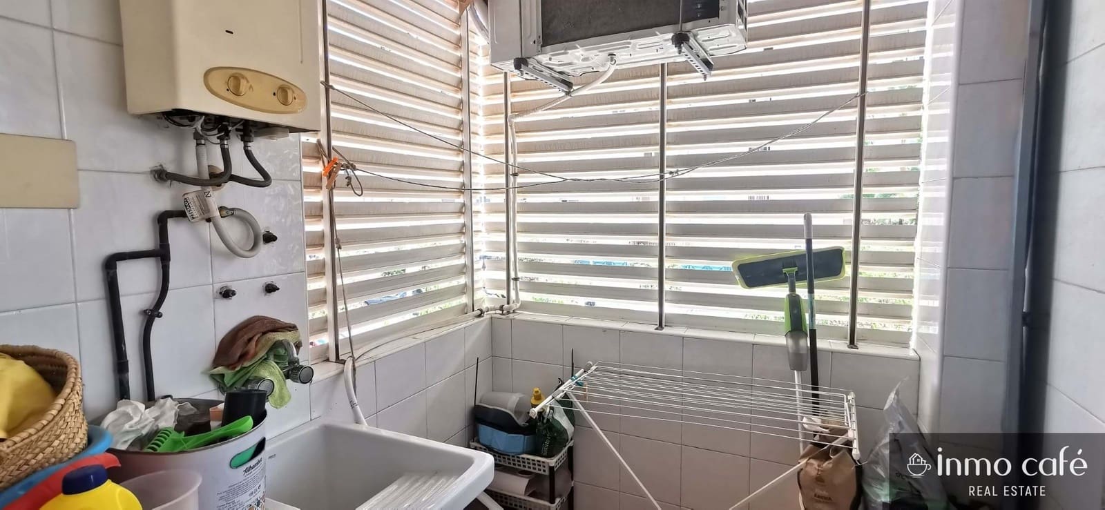 2 soverom Leilighet til salgs i Alicante by med svømmebasseng garasje - € 298 000 (Ref: 9274633)