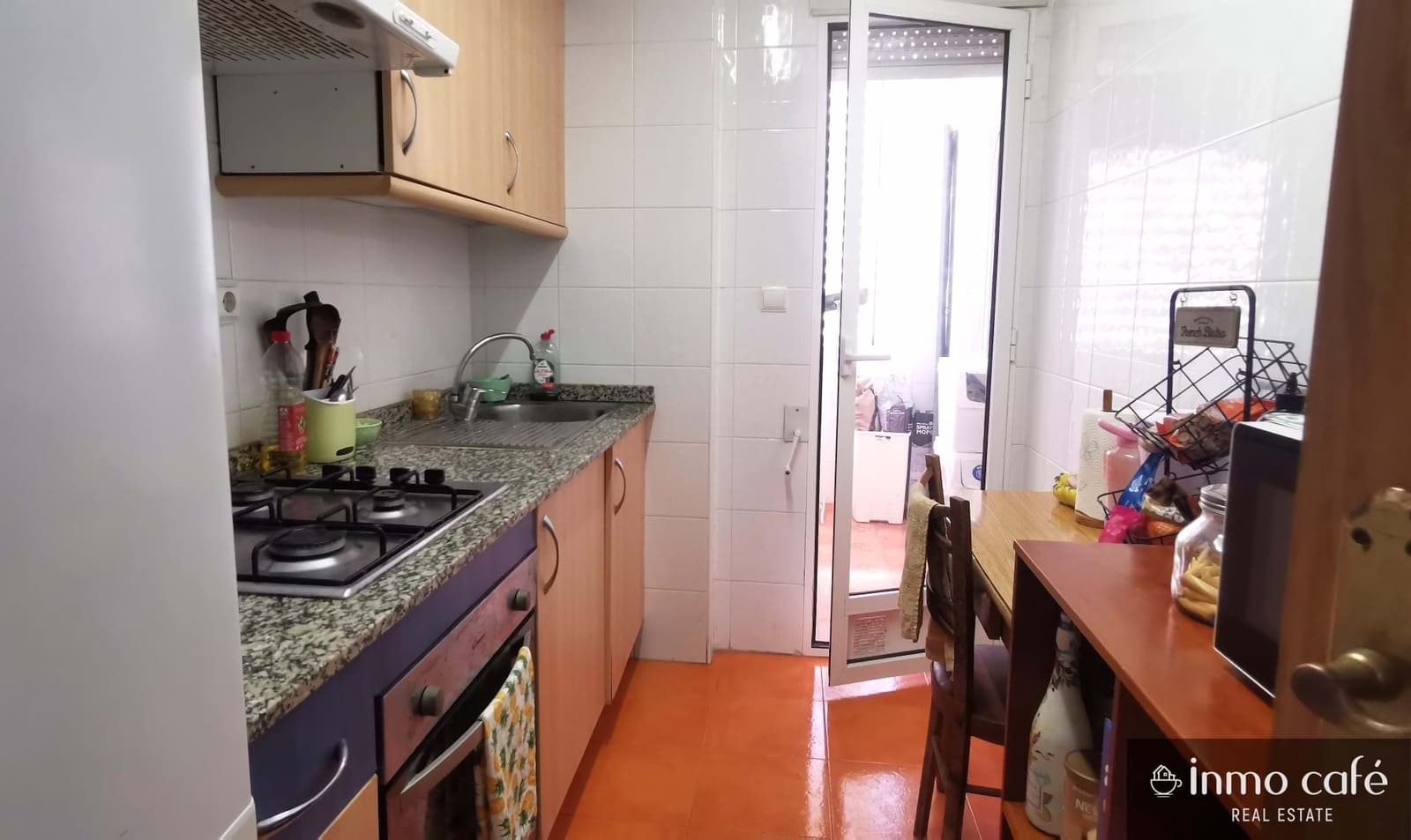 2 soverom Leilighet til salgs i Alicante by med svømmebasseng garasje - € 298 000 (Ref: 9274633)