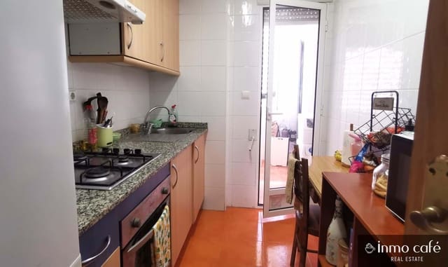 2 soverom Leilighet til salgs i Alicante by med svømmebasseng garasje - € 298 000 (Ref: 9274633)