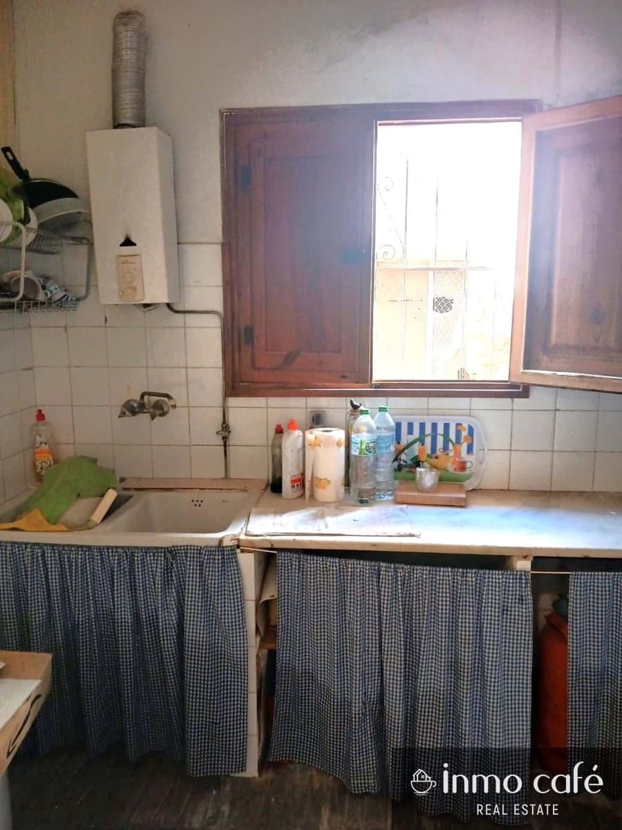 4 makuuhuone Omakotitalo myytävänä paikassa Alfaz del Pi / L'Alfas del Pi mukana 
autotalli - 250 000 € (Ref: 9346558)