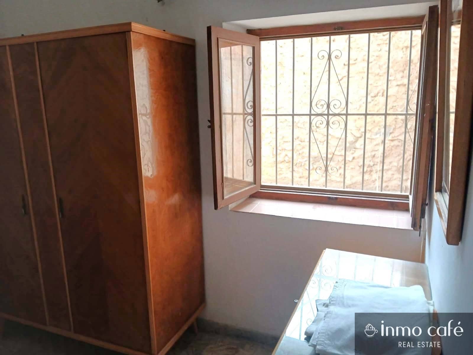 4 makuuhuone Omakotitalo myytävänä paikassa Alfaz del Pi / L'Alfas del Pi mukana 
autotalli - 250 000 € (Ref: 9346558)