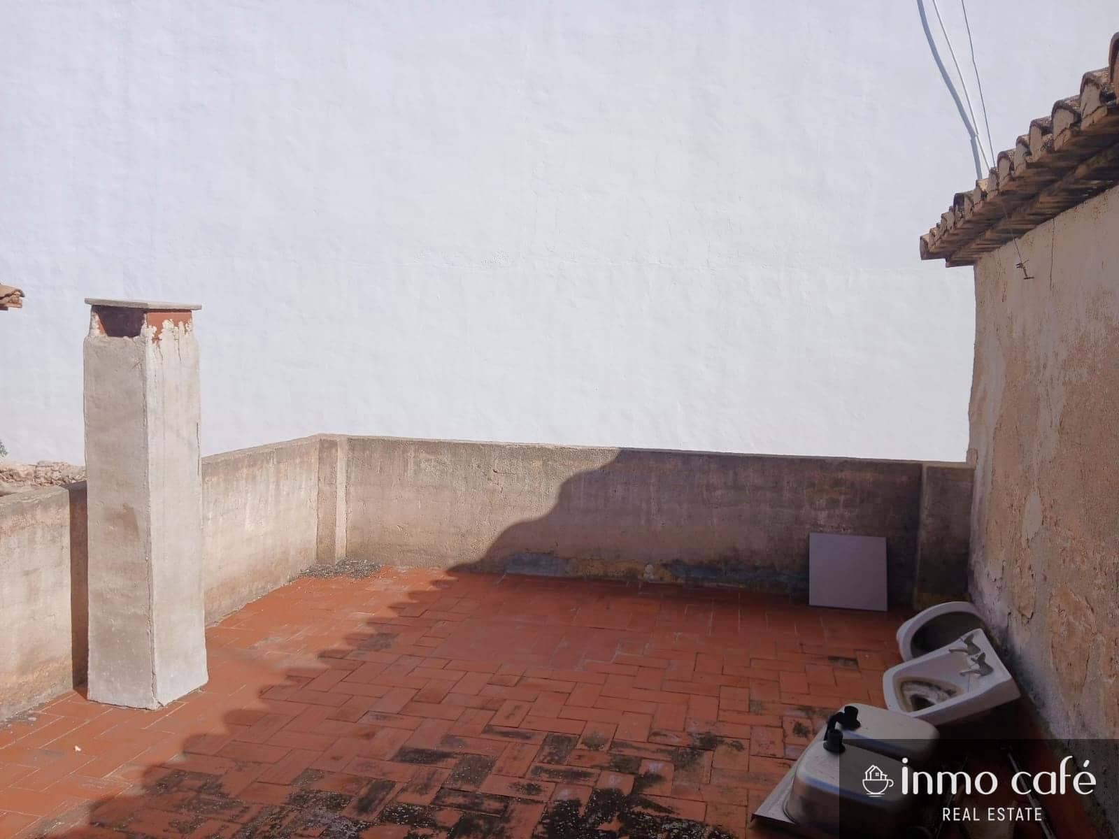 4 makuuhuone Omakotitalo myytävänä paikassa Alfaz del Pi / L'Alfas del Pi mukana 
autotalli - 250 000 € (Ref: 9346558)