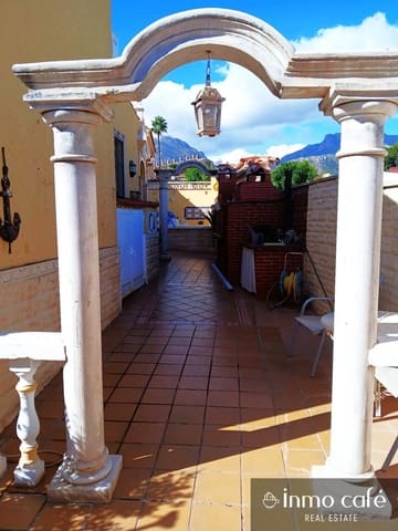 5 bedroom Villa for sale in La Nucia with pool garage - € 384,800 (Ref: 9390054)