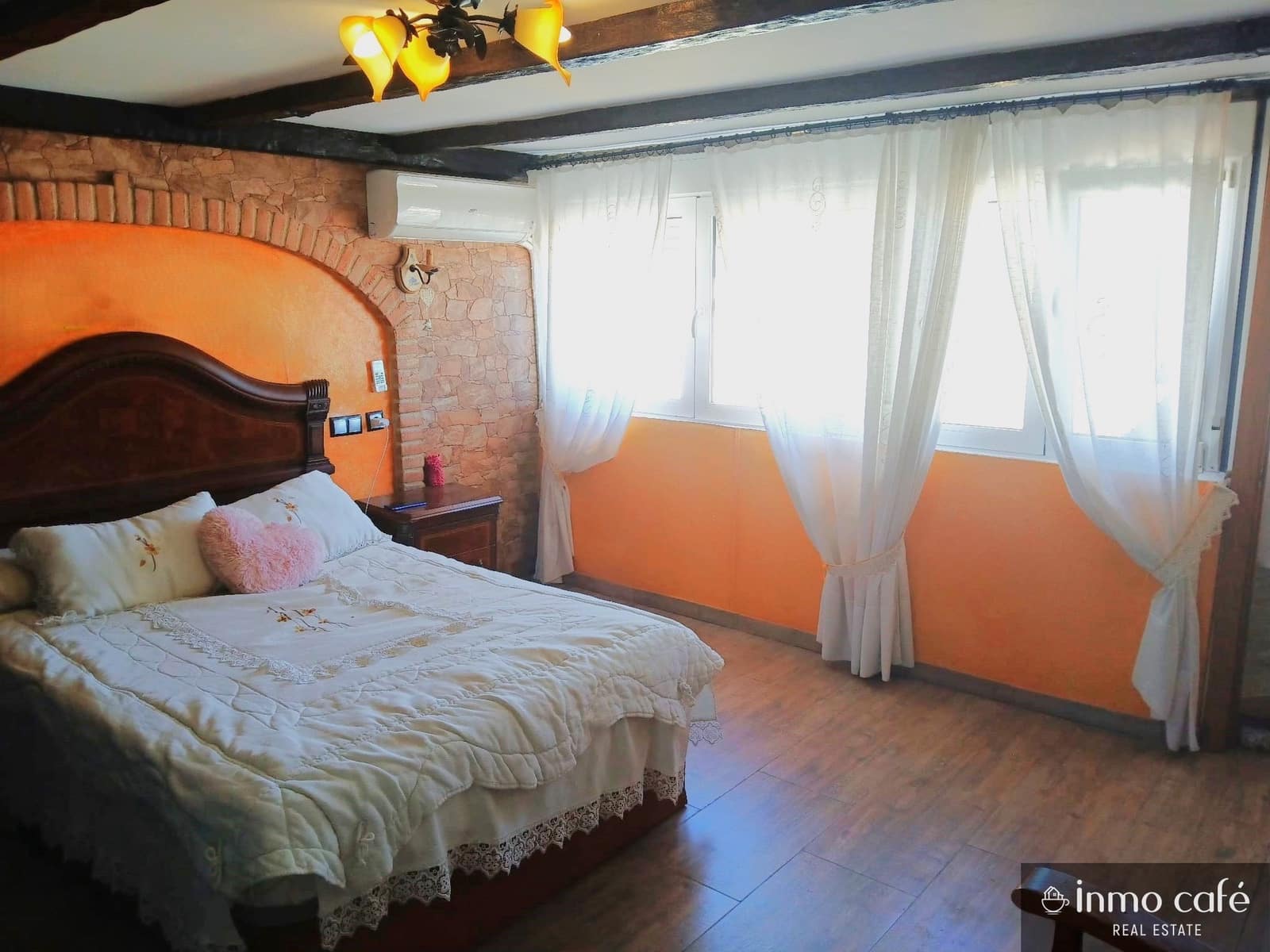 5 Zimmer Villa zu verkaufen in La Nucia mit Pool Garage - 384.800 € (Ref: 9390054)