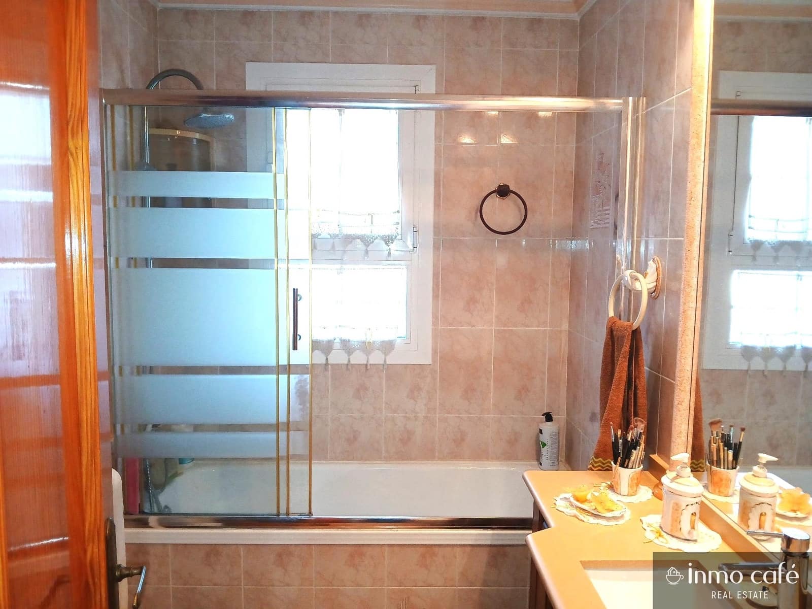 5 Zimmer Villa zu verkaufen in La Nucia mit Pool Garage - 384.800 € (Ref: 9390054)