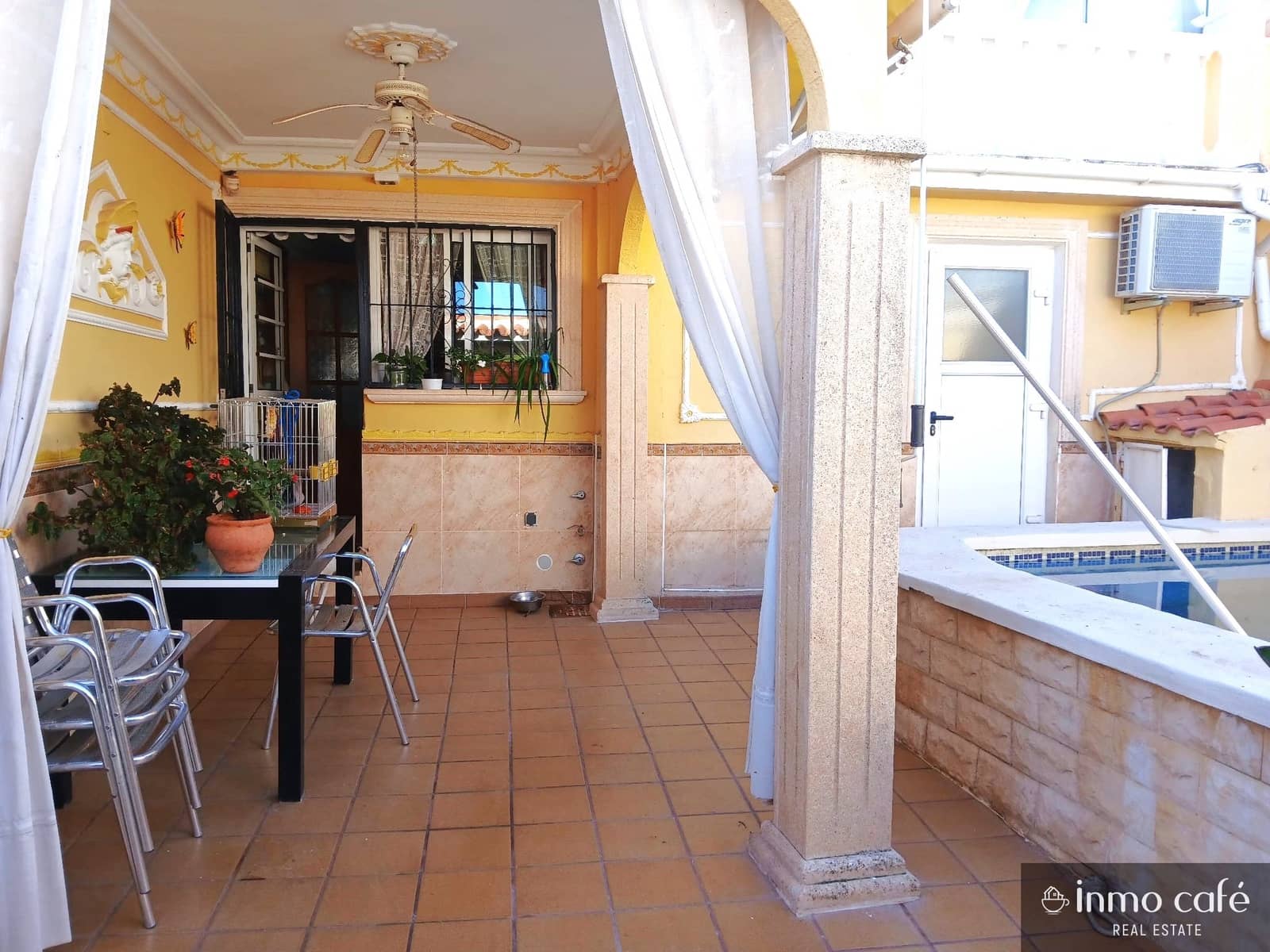 5 Zimmer Villa zu verkaufen in La Nucia mit Pool Garage - 384.800 € (Ref: 9390054)