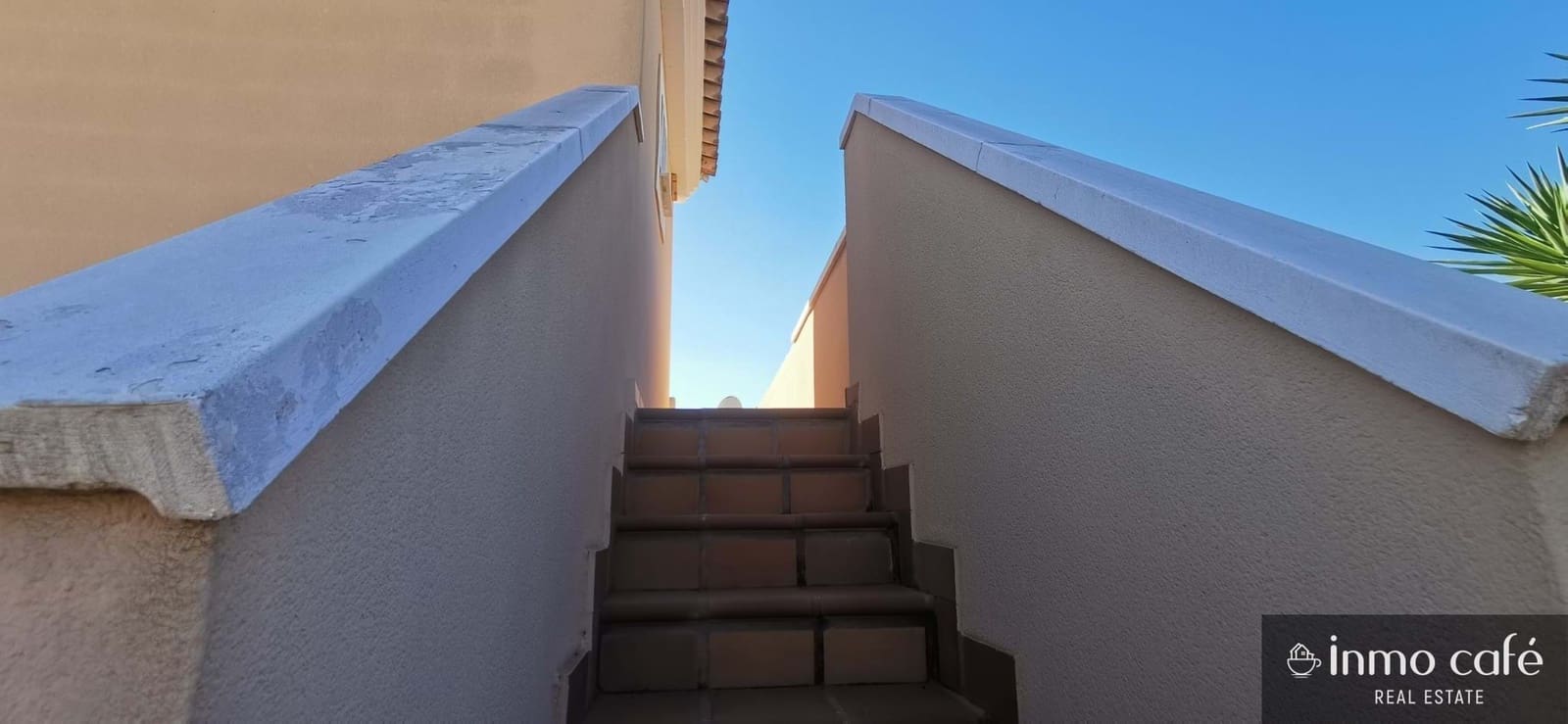 Chalet de 3 habitaciones en San Fulgencio en venta con piscina garaje - 375.000 € (Ref: 9438140)