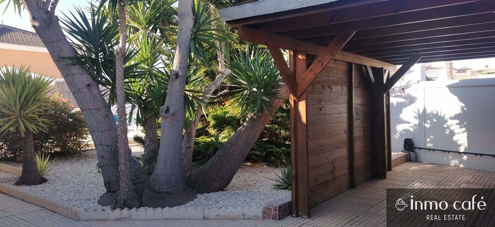 Chalet de 3 habitaciones en San Fulgencio en venta con piscina garaje - 375.000 € (Ref: 9438140)