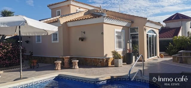 Chalet de 3 habitaciones en San Fulgencio en venta con piscina garaje - 375.000 € (Ref: 9438140)